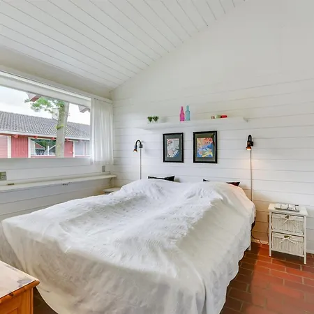 Ditte - 300m From The Sea By Interhome *