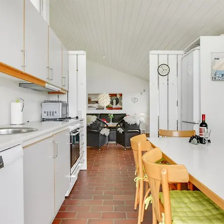 Ditte - 300m From The Sea By Interhome Lejlighed